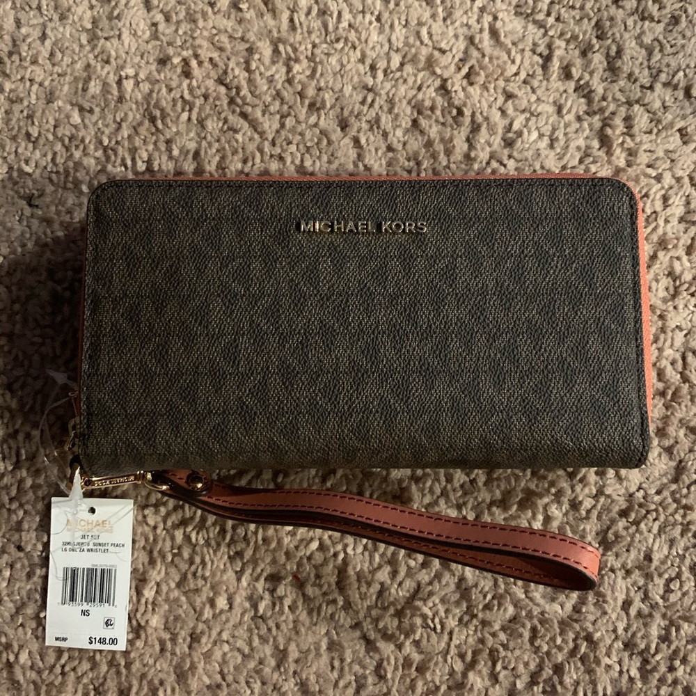 Michael Kors wristlet